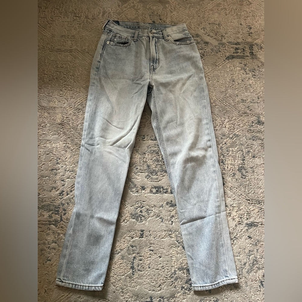 American Eagle Outfitters Light Blue Denim Mom Jeans - Size 0